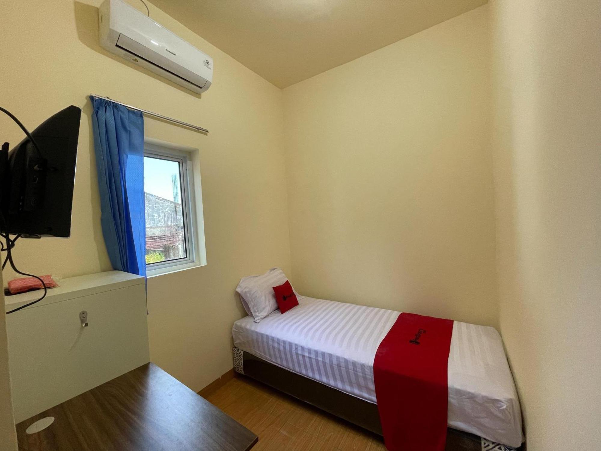Reddoorz At Ramelau Near Ap Pettarani 2* Makassar