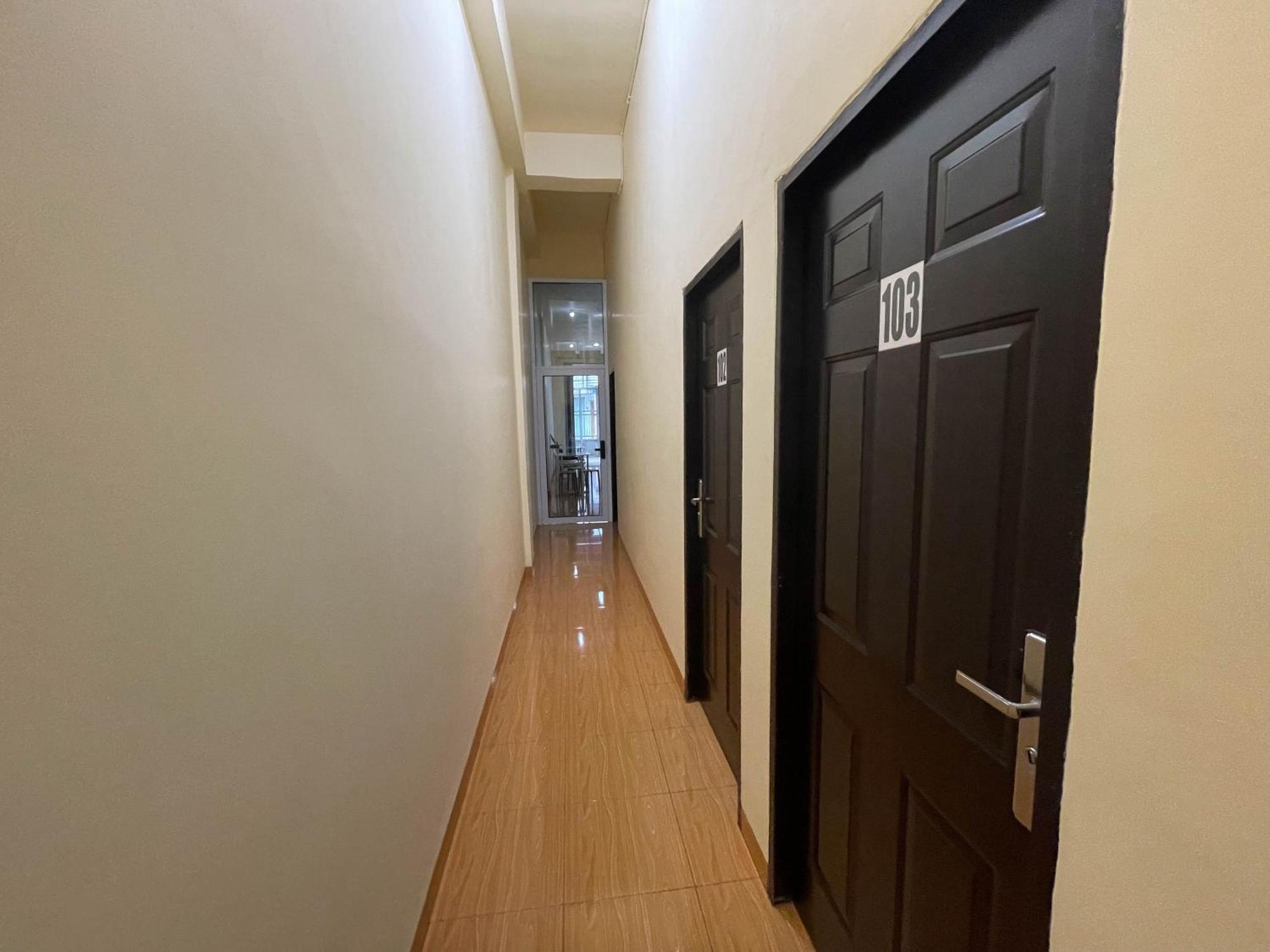 Reddoorz At Ramelau Near Ap Pettarani 2* Makassar