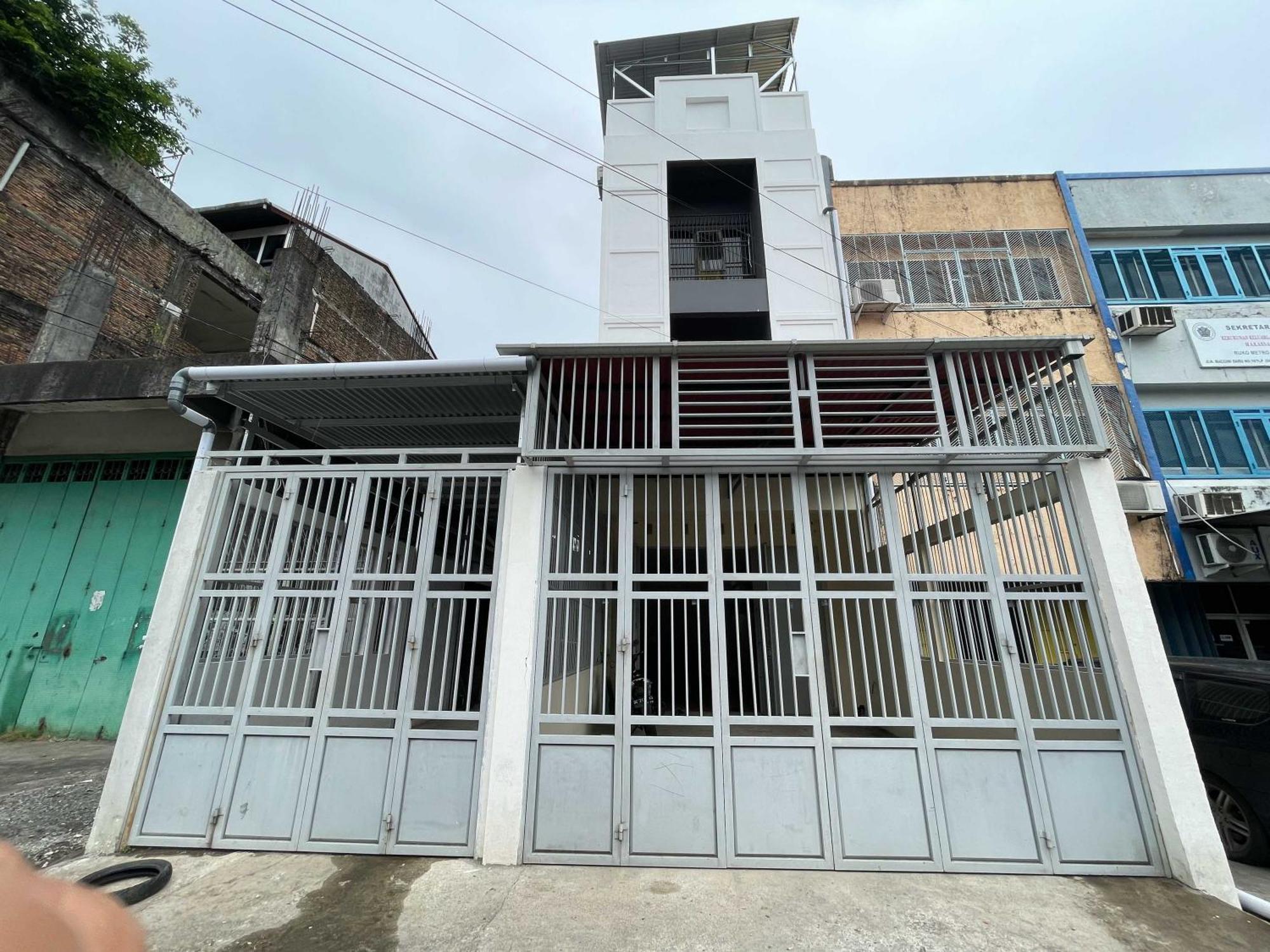 Reddoorz At Ramelau Near Ap Pettarani 2*